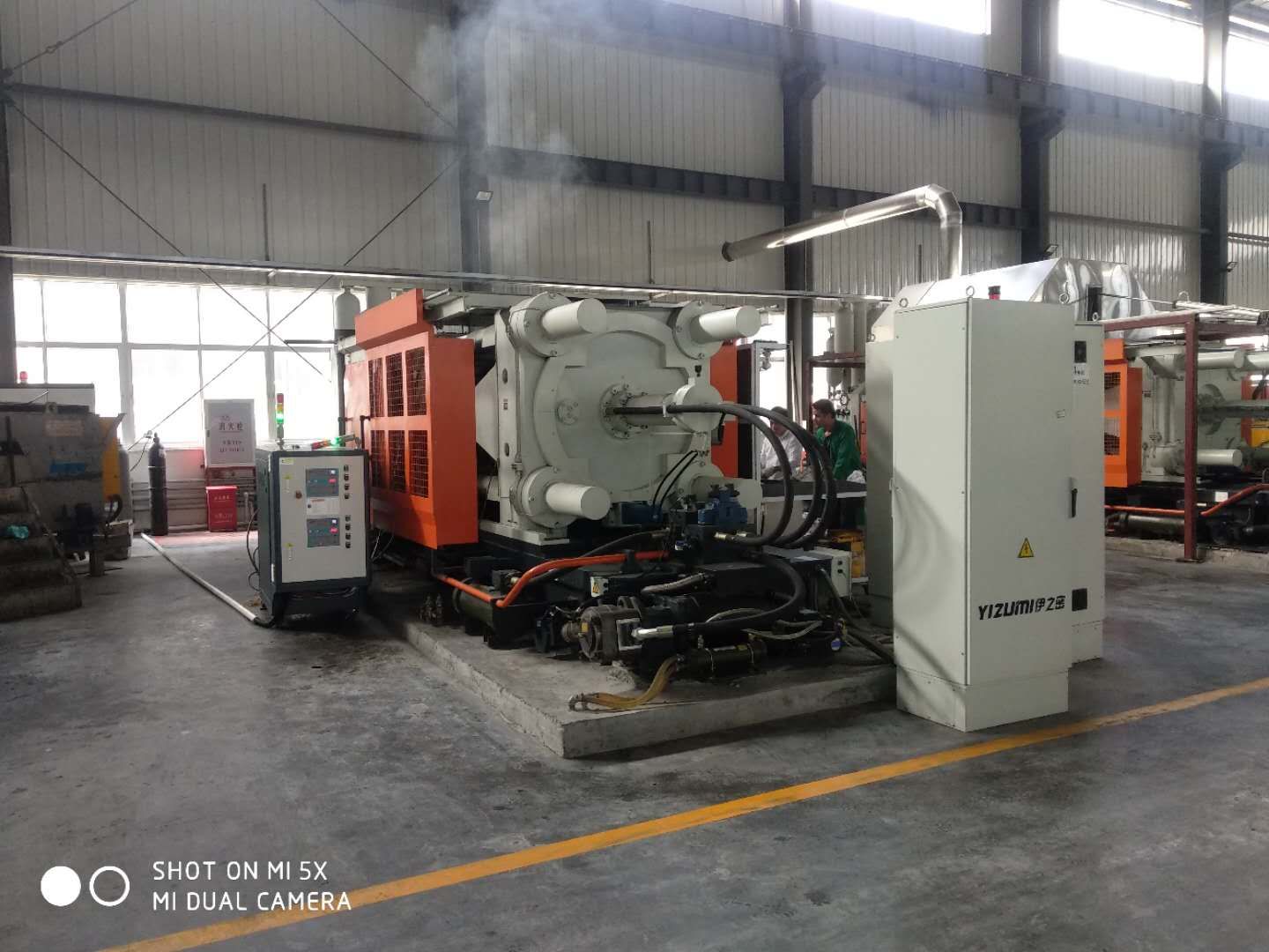 雙回路壓鑄模溫機使用現場
